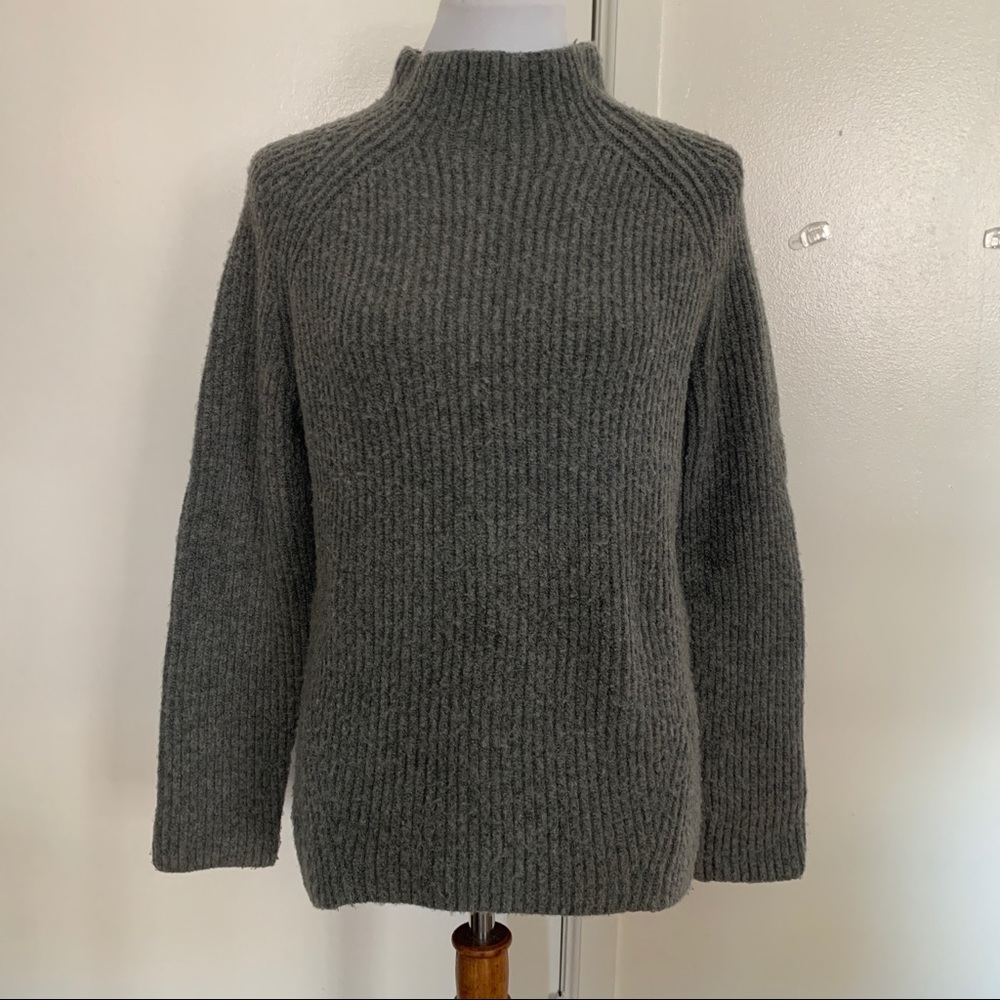 Madewell Gray Mock Neck Sweater sz Medium
